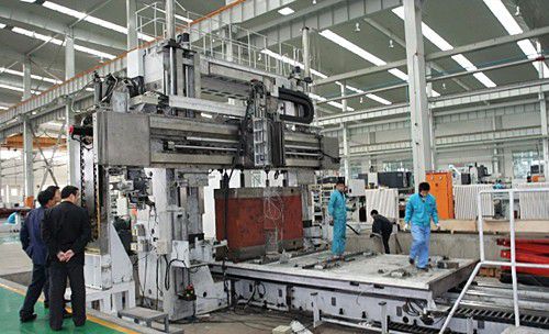 中国制造业发展遇瓶颈,工厂或将大规模裁员,原因是什么